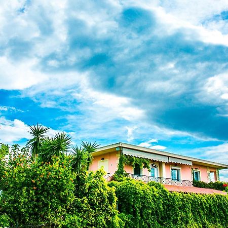 Babi'S Villa - Garden Apartment Ликсури Экстерьер фото